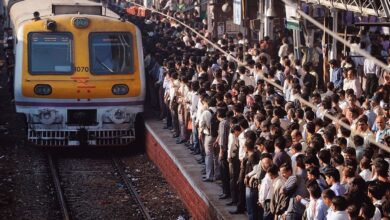 I saw a man die by accidentally falling in front of a fast Mumbai local